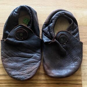 11wide Softstar Kids Roo Moccasin Elk Leather Grounding